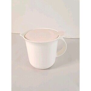 Vintage Tupperware Pale Pink lid 2311A-3  & White Creamer # 2309A-4, 12 0z.